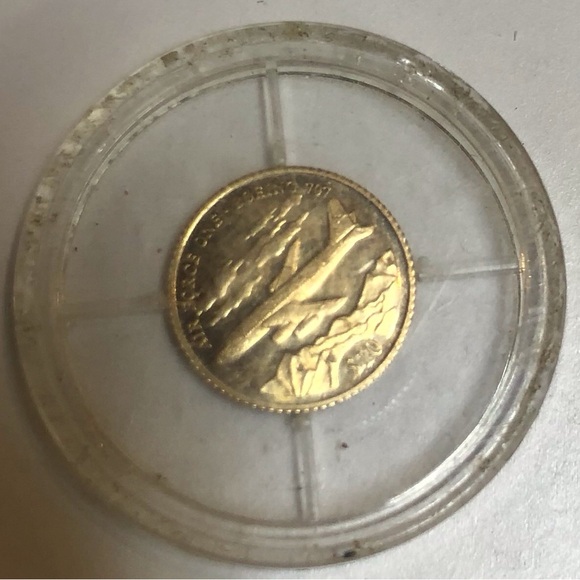 ⚡️FLASH SALE!✨ 2000 American Mint Liberia $10 Air Force One .5g .585 Gold Coin - Picture 2 of 3